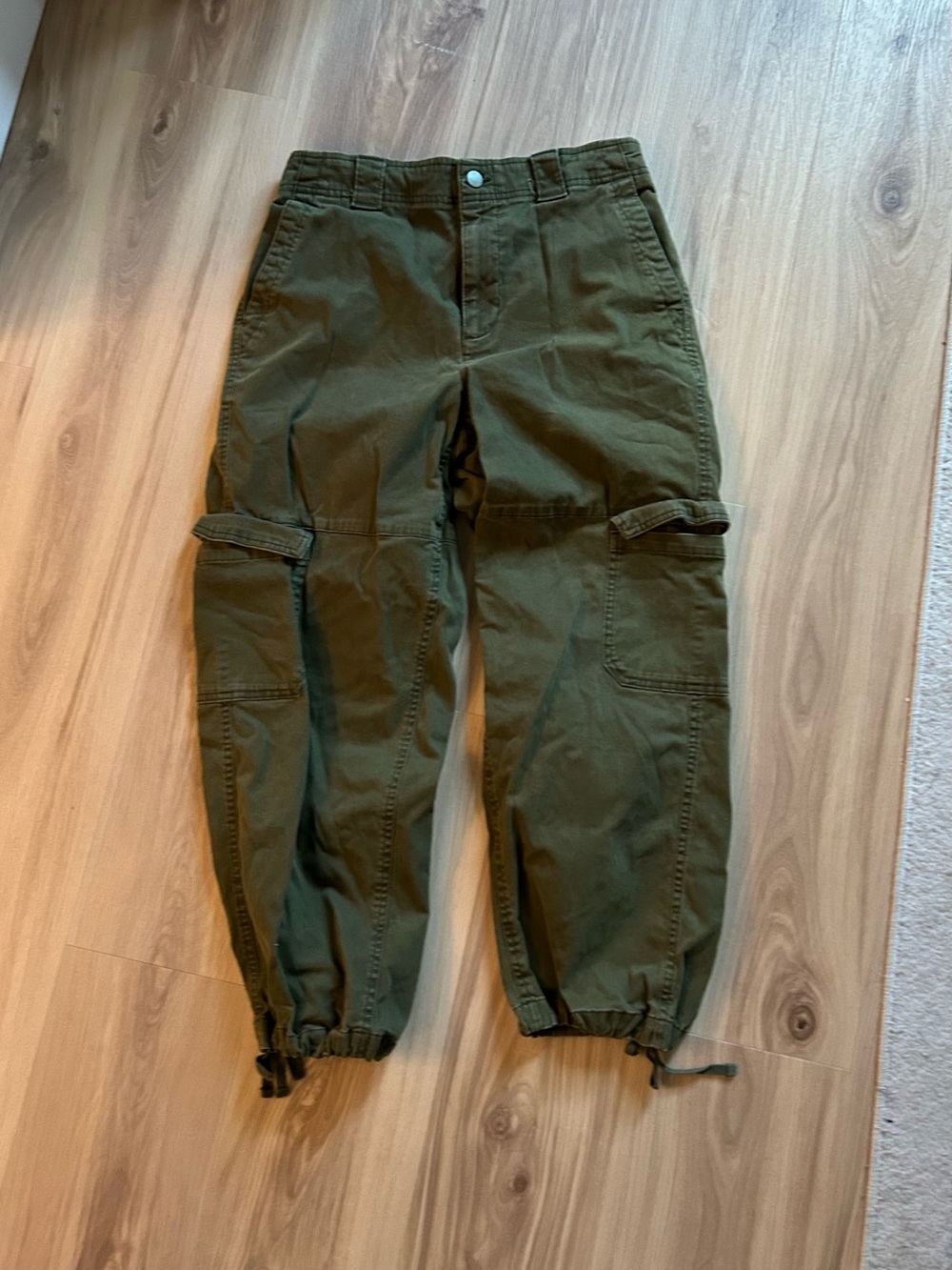 Old Navy Olive Green Barrel Leg, Women's Cargo